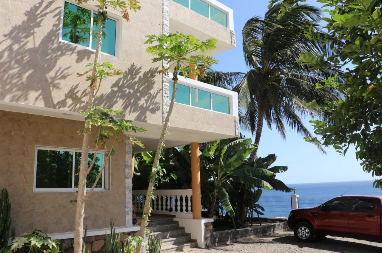 Cidade Paradise Guesthouse Cidade Velha Bagian luar foto