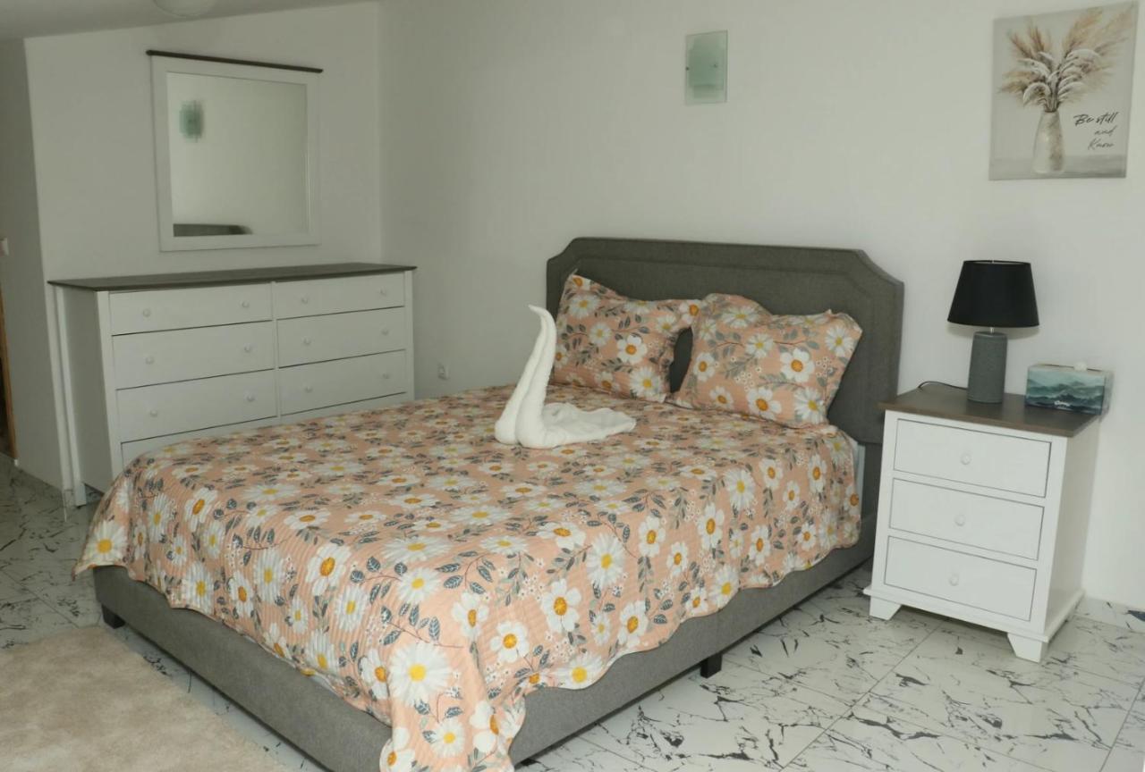 Cidade Paradise Guesthouse Cidade Velha Bagian luar foto